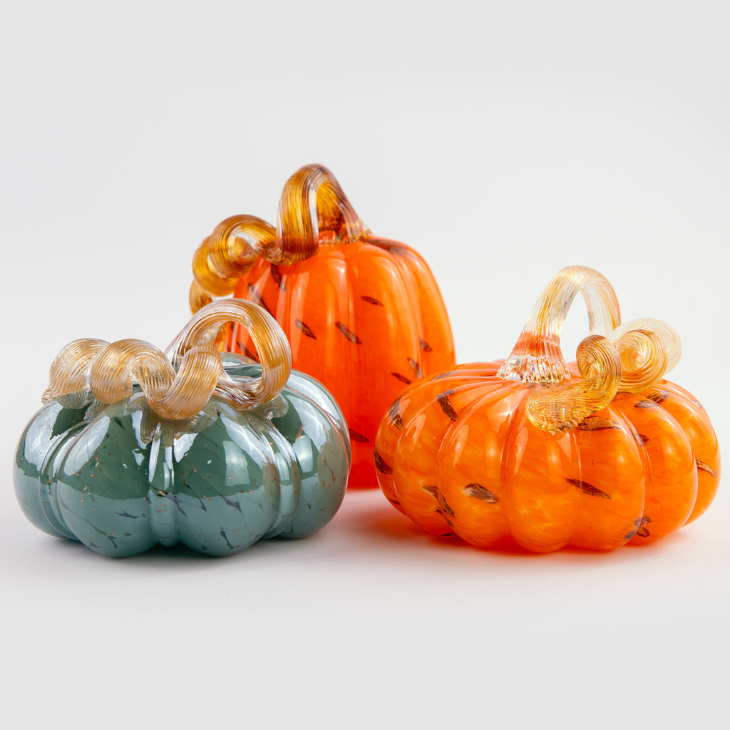 Handcrafted glass pumpkin figurine for home decor and gift